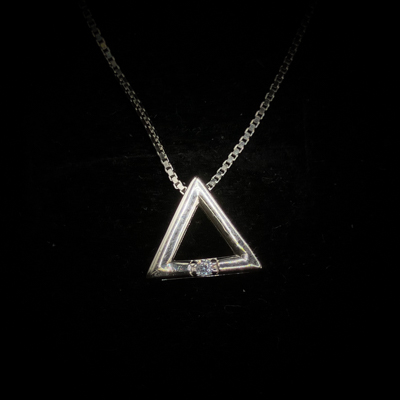 トリゴン・アウレア