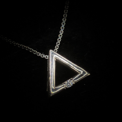 トリゴン・アウレア